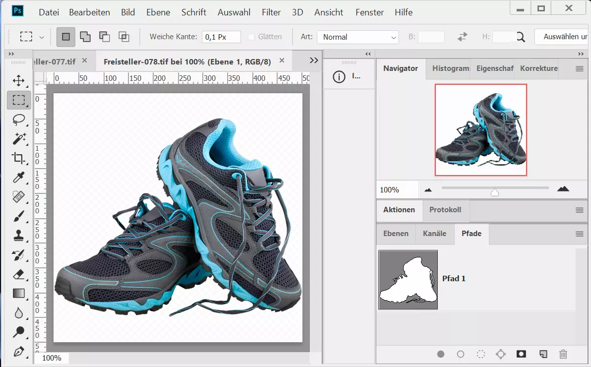 Freisteller Sportschuhe mit Photoshop Pfad Produktbild Turnschuhe ohne Hintergrund
