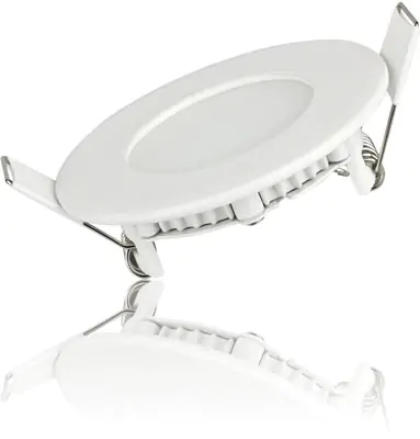 Produktfoto mit künstlicher Spiegelung Produktfoto Einbaulampe schräg mit künstlicher Objektspiegelung